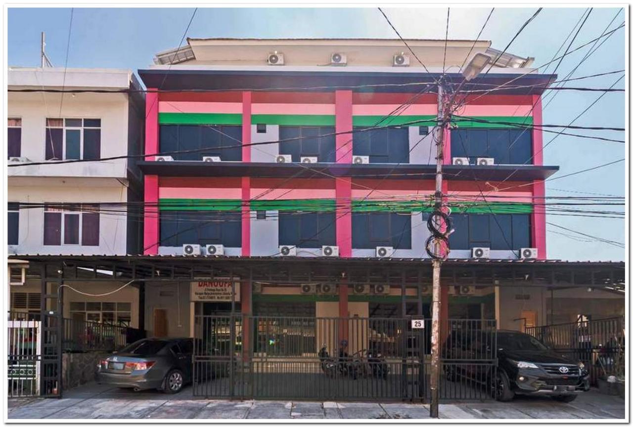 RedDoorz near JIEXPO Kemayoran 2 Yakarta Exterior foto